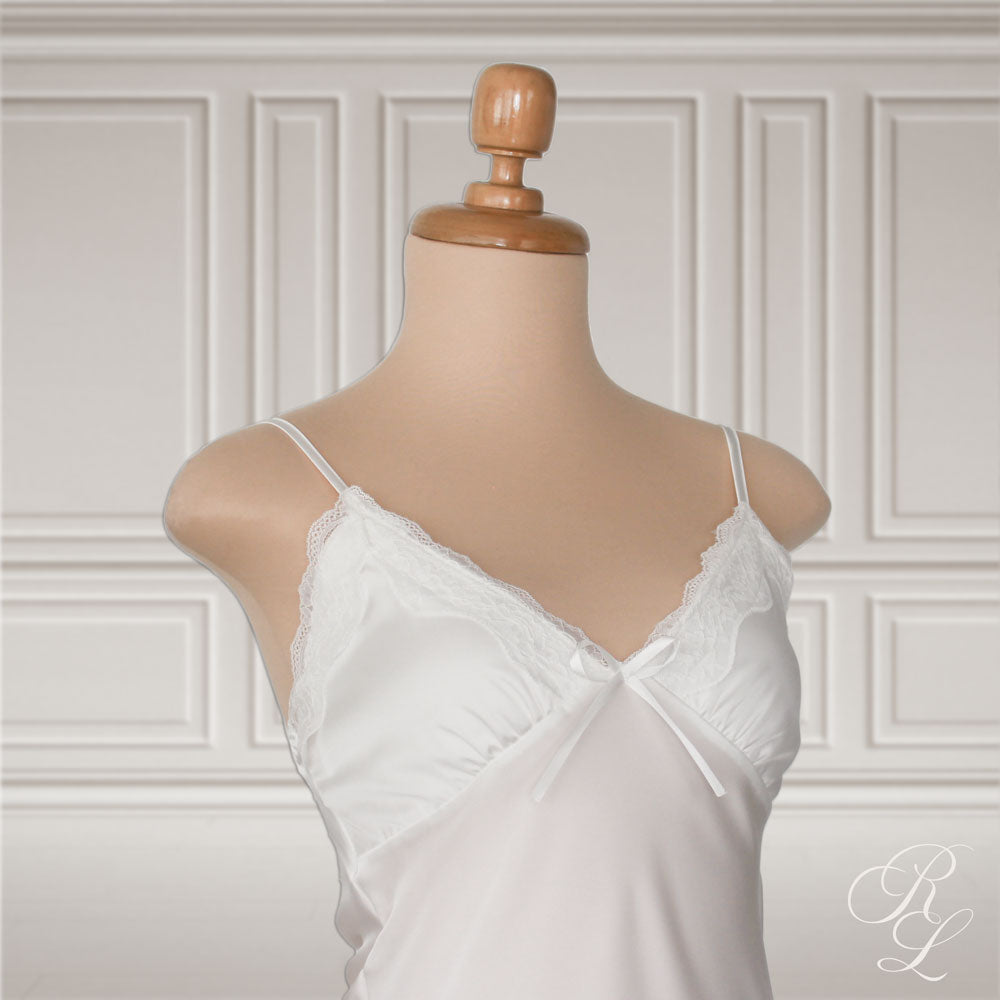 Pijama Satinada Mia - Blanco